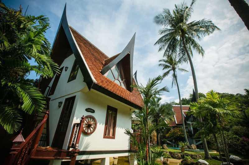 Coco Palace Resort Nai Harn