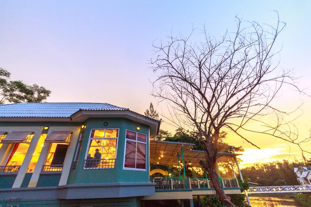 Resort Brookside Valley Rayong