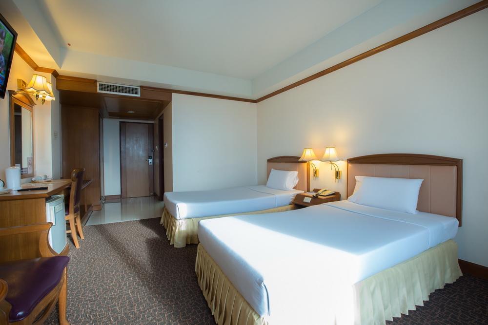V.l. Hatyai Hotel Hat Yai