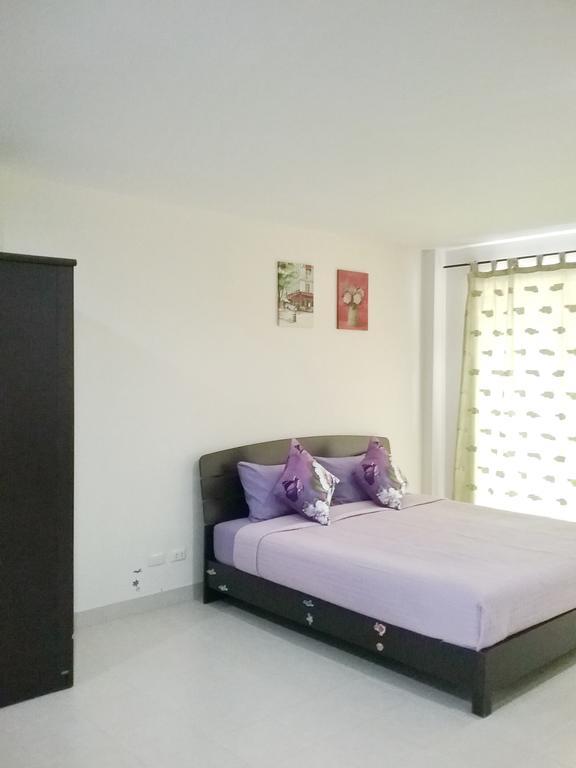 Hotel We Kata Beach (Phuket)