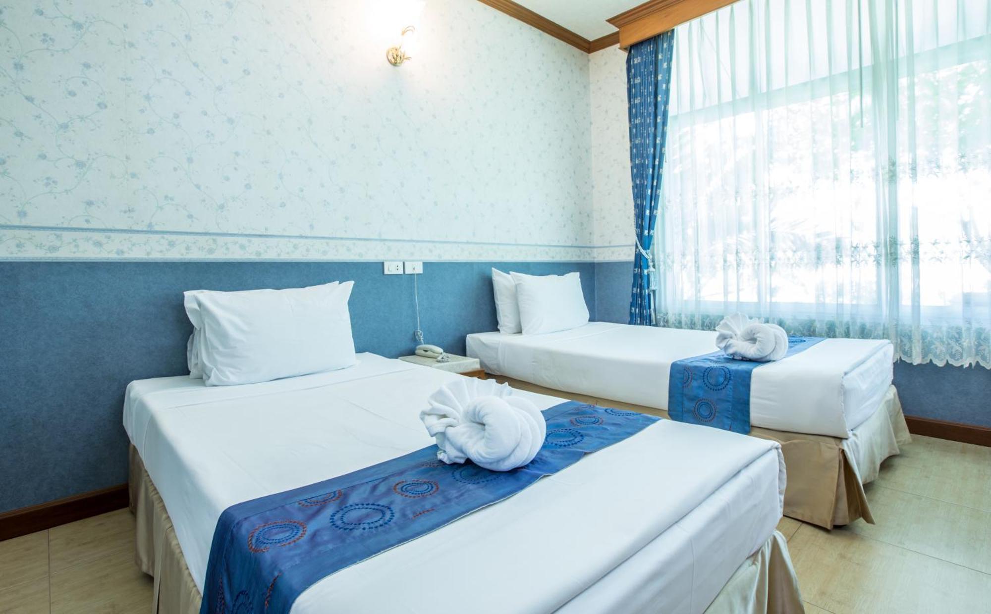 Resort Juntra &