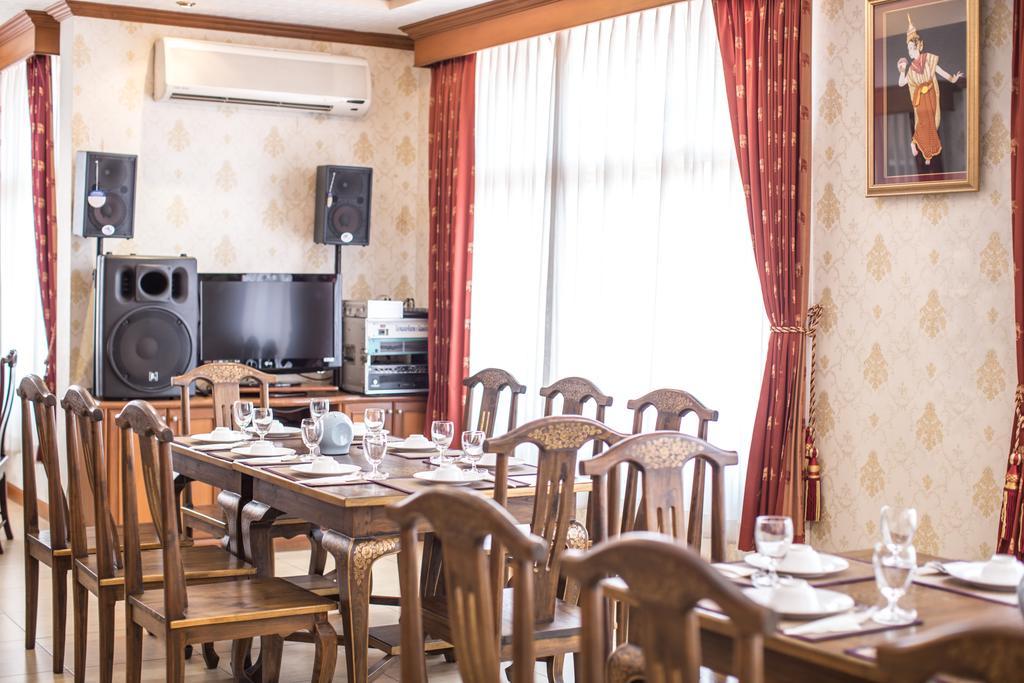 Resort Juntra & 3*