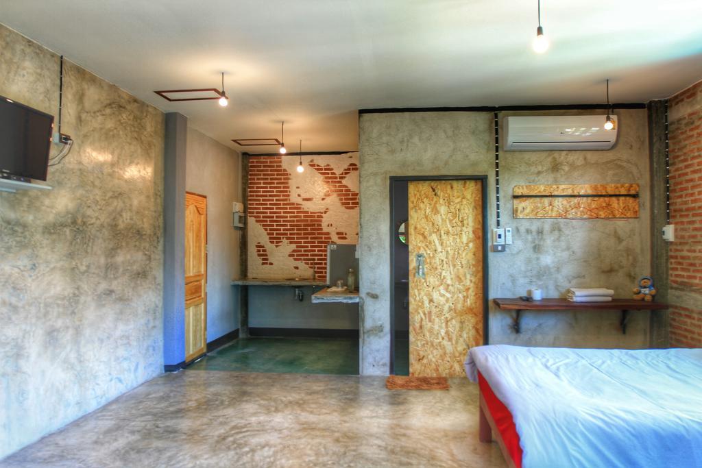 Above The Sea Maesariang Guest house