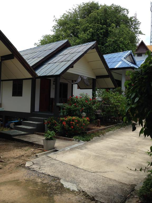 Light In Guest house Haad Rin