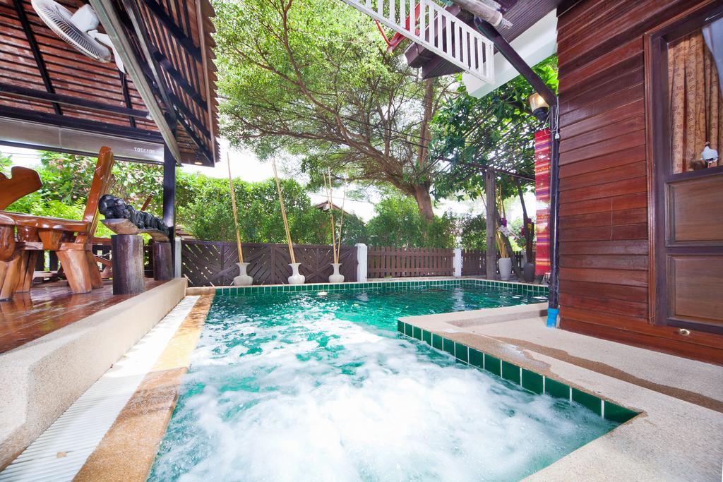 Villa Baan Ruean Thai *