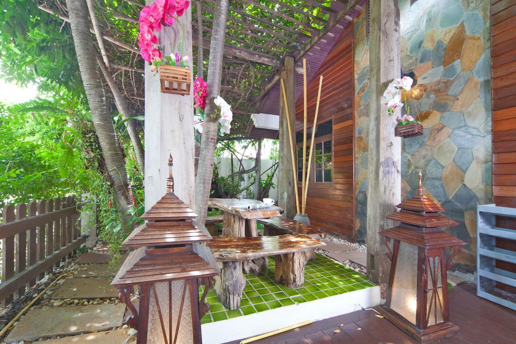 Villa Baan Ruean Thai Jomtien Beach