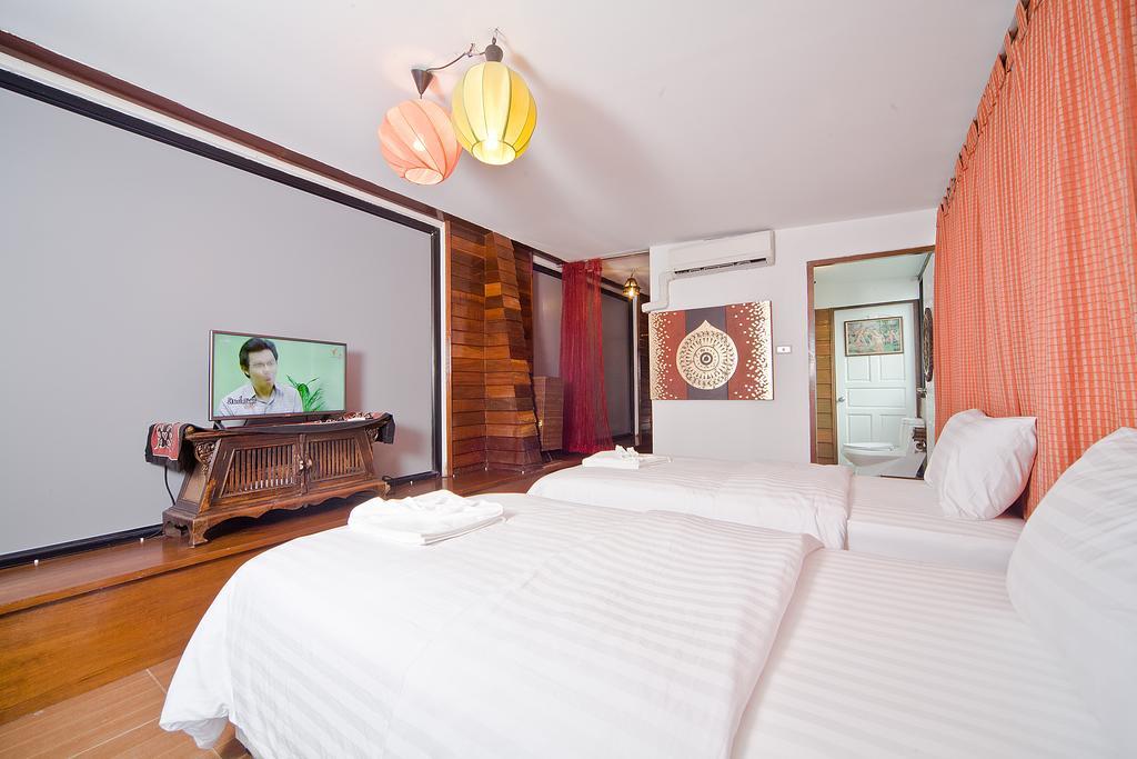Baan Ruean Thai Villa