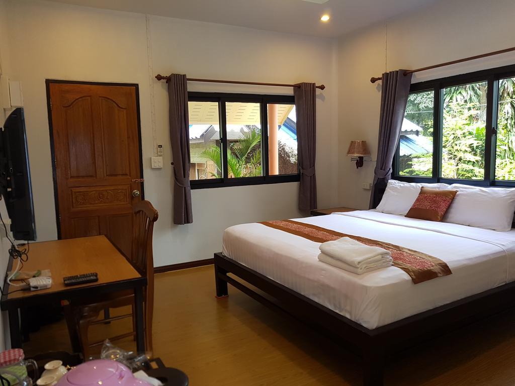 Resort Ban Phumon Talang Resort Ban Mon Talaeng
