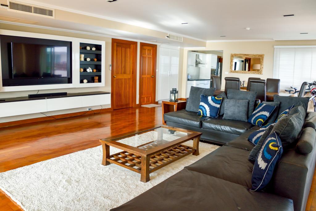 The Beach 2br Luxury Beachfront Chaam Apartment *