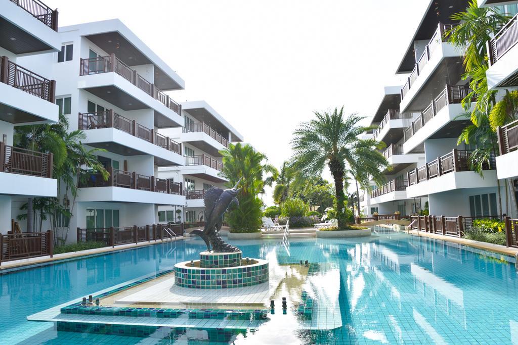 The Beach 2br Luxury Beachfront Chaam Apartment Cha-Am