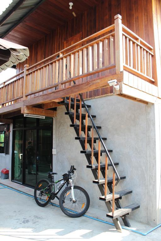 Ktt And Motorbike & Bicycle For Rents Guest house 2*
