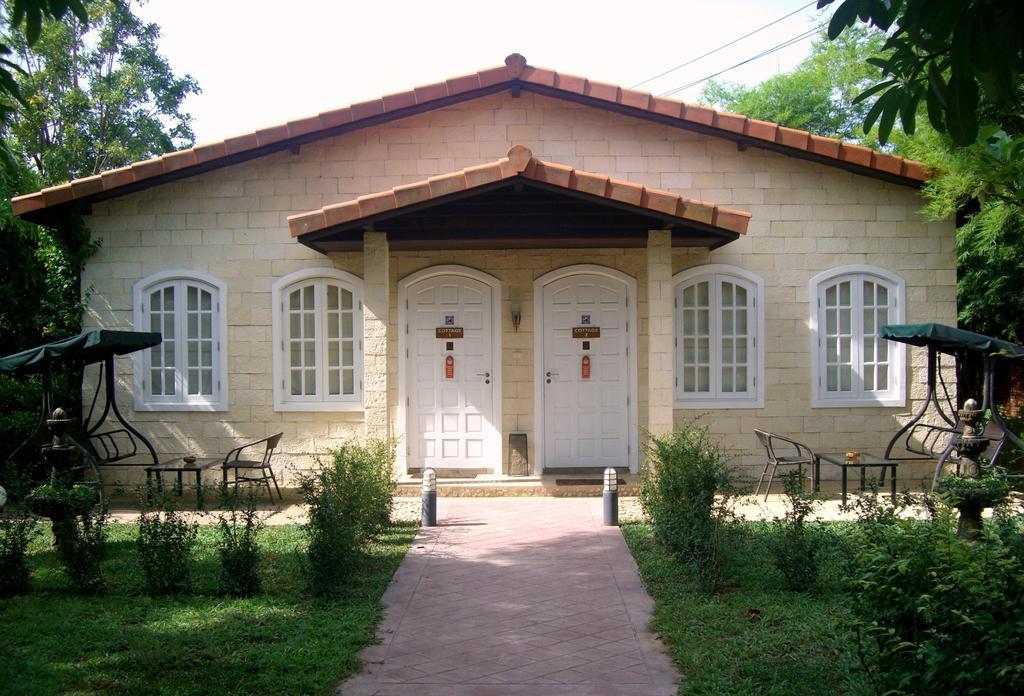 Pictory Garden