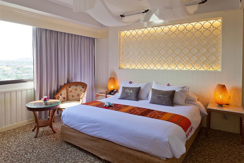 Ploy Palace 4*