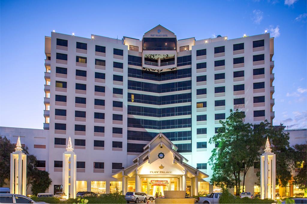 Hotel Ploy Palace