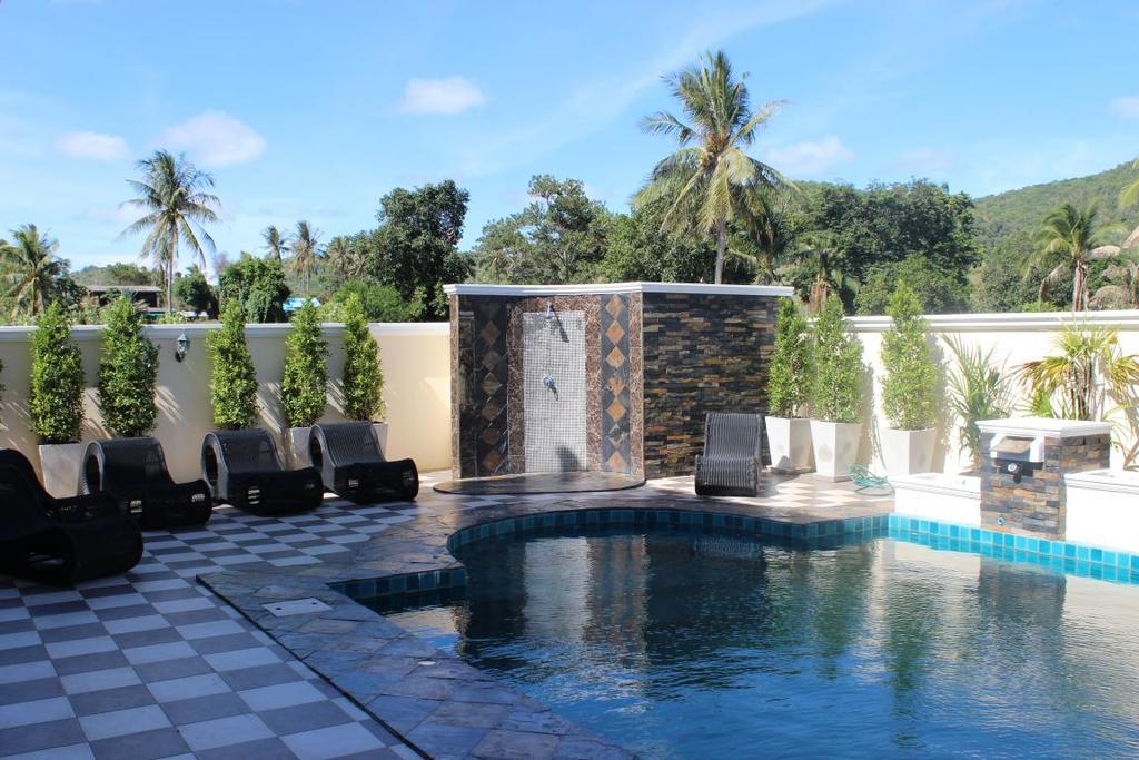 The Mansion 3*