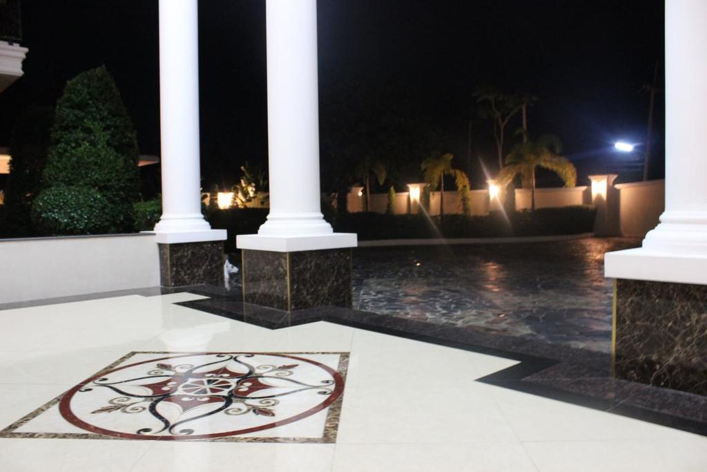 The Mansion Pran Buri