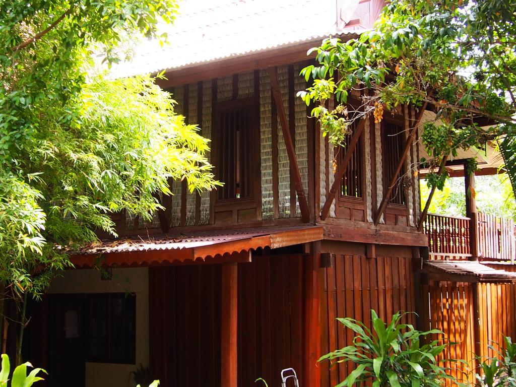 Harry's Resort Mae Nam