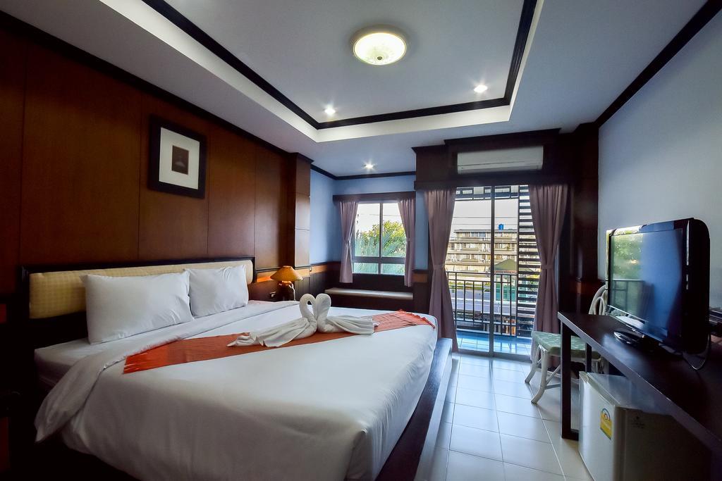 Season Palace Huahin 3*