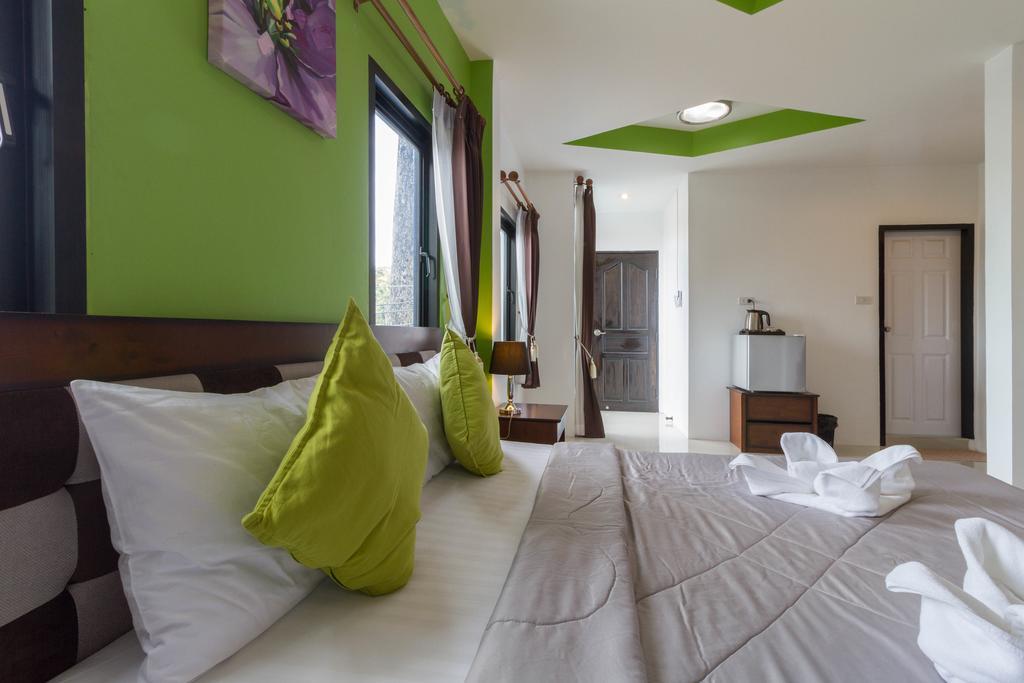 Samed Big Tree Guest house