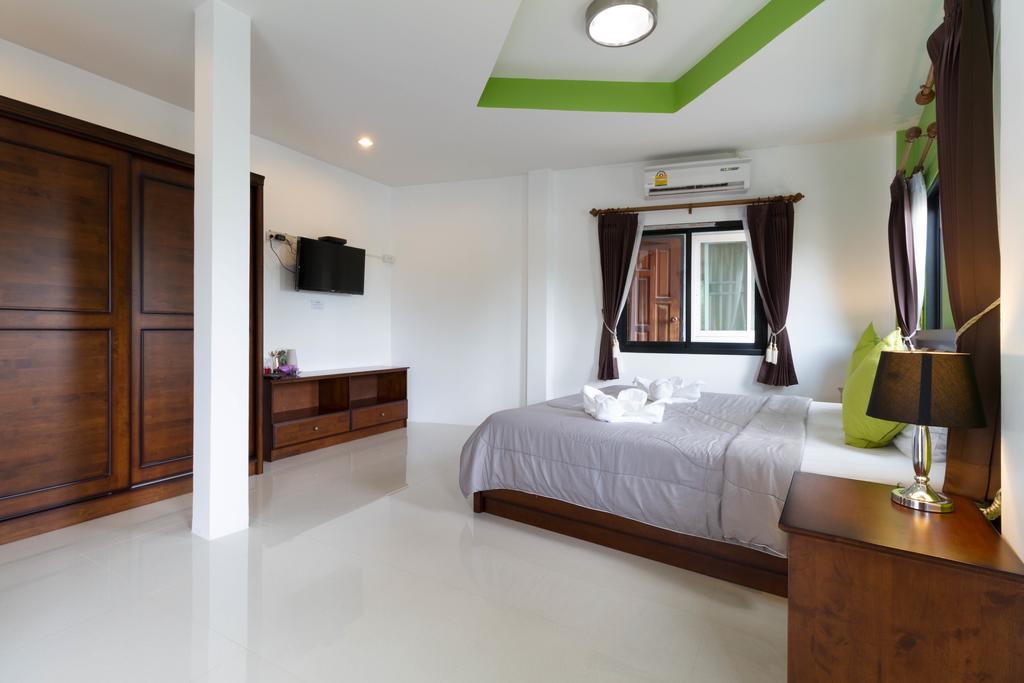 Samed Big Tree Guest house 2*