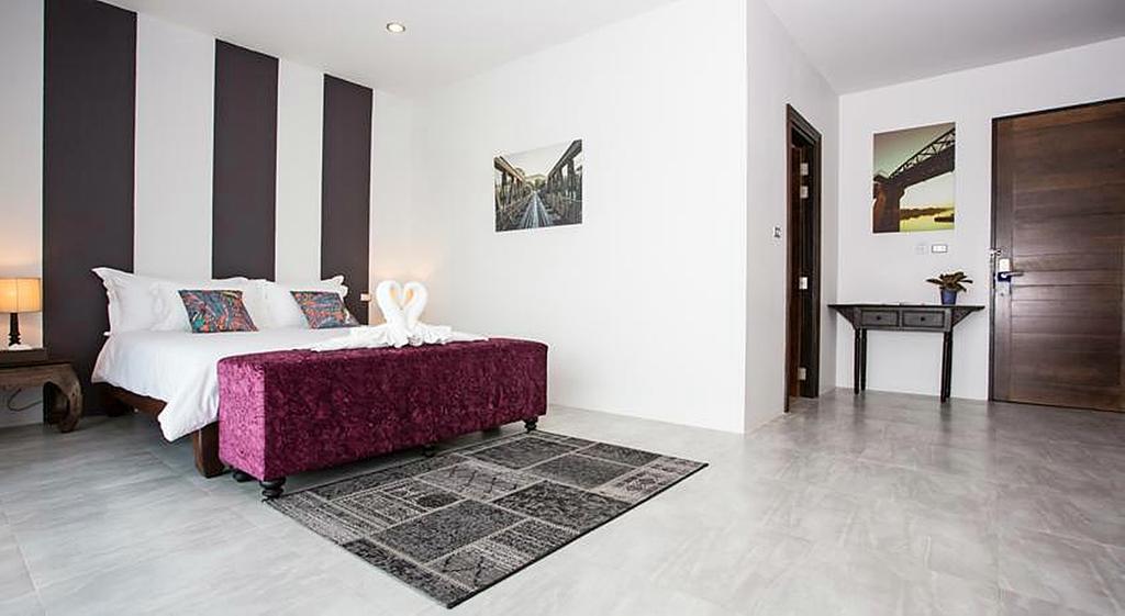 Hotel The Bridge 4*
