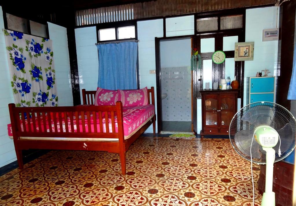 Guest house Baan Chai Lay Krua Tonhom
