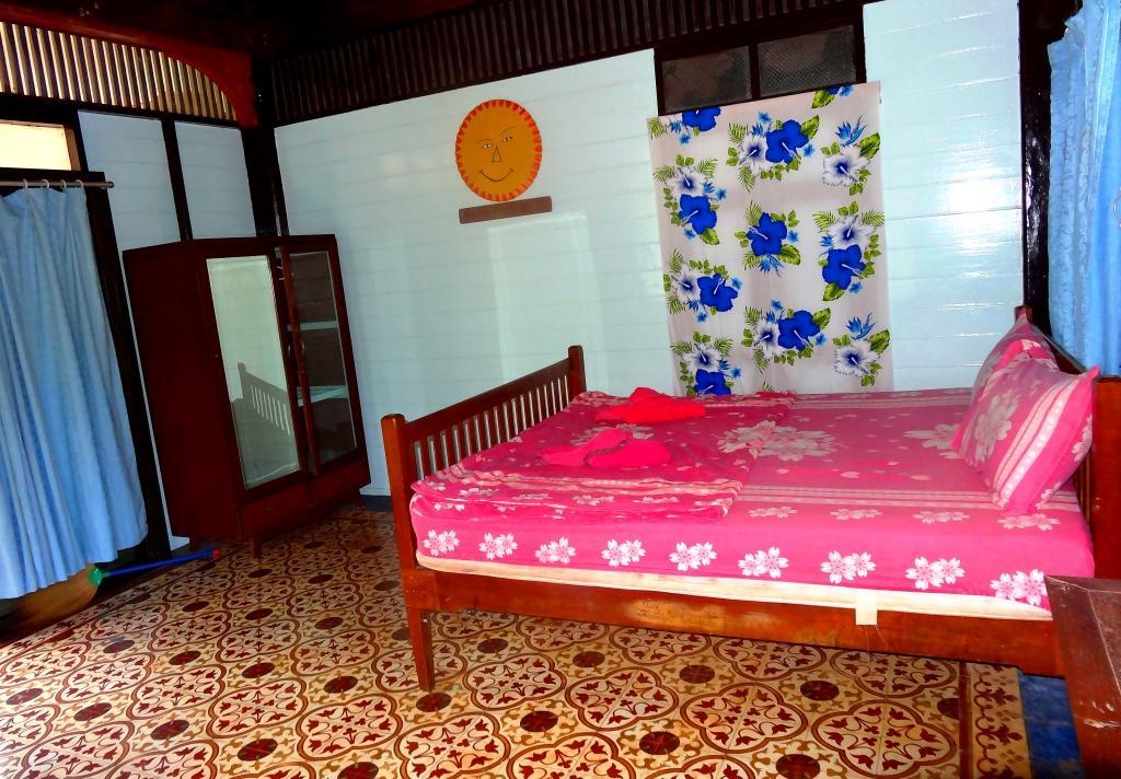 Baan Chai Lay Krua Tonhom Koh Mak