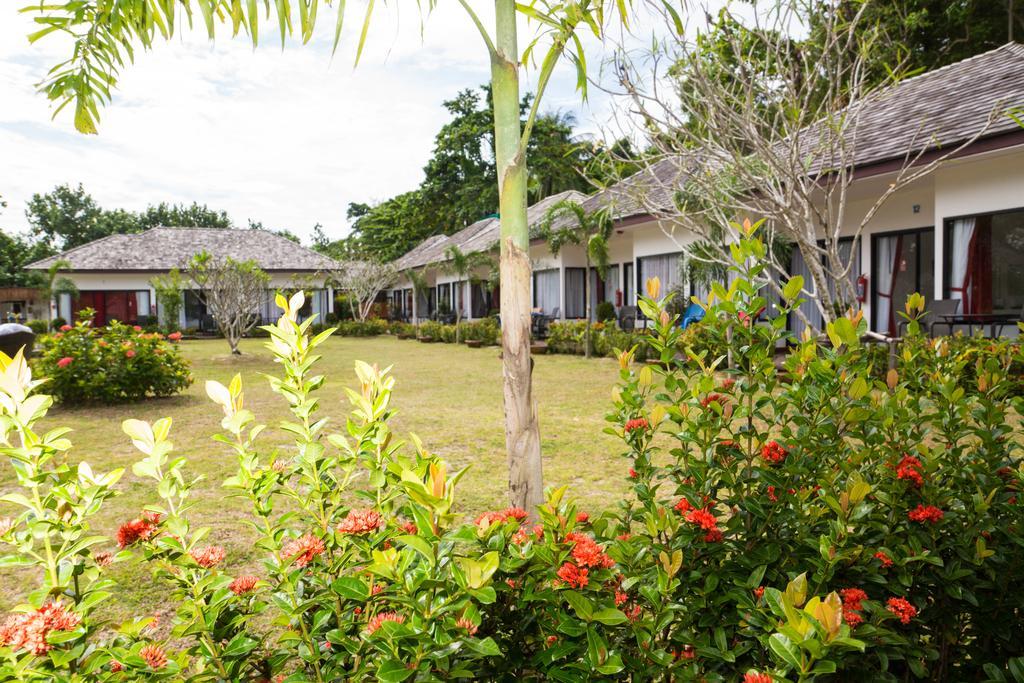 Resort The Reef 3*