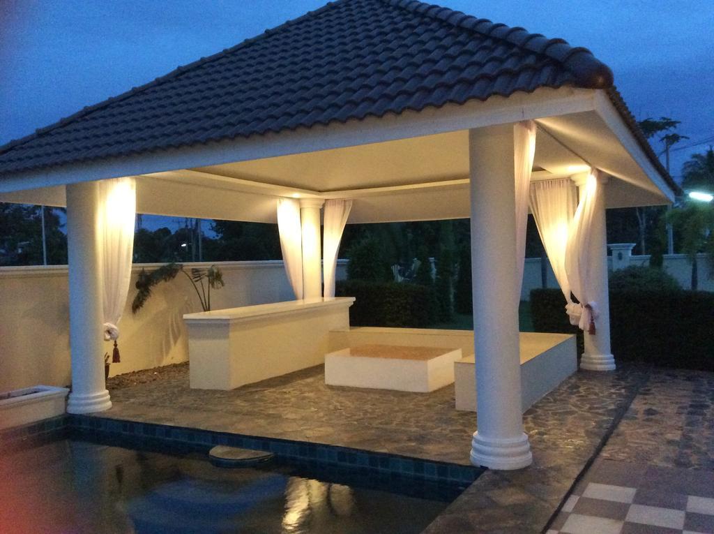 The Mansion Guest house Pran Buri