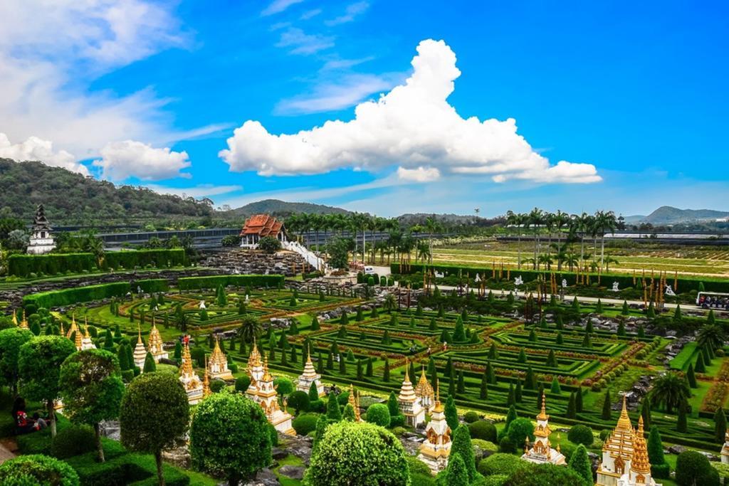 Hotel Eastiny & Nong Prue