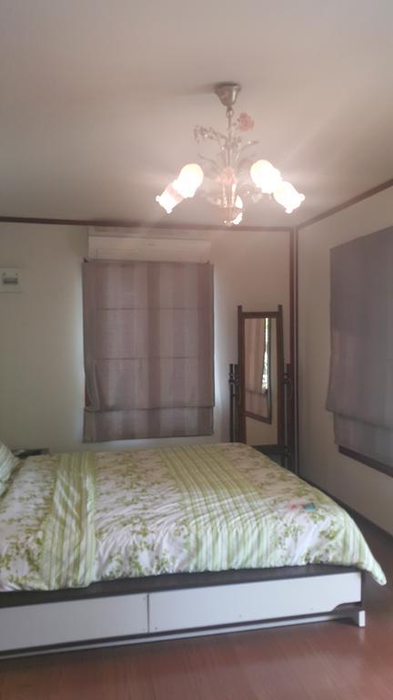 Rayonghouse Hotel 2*