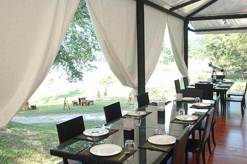 Khao Kheaw Es-ta-te & Safari Resort 3*