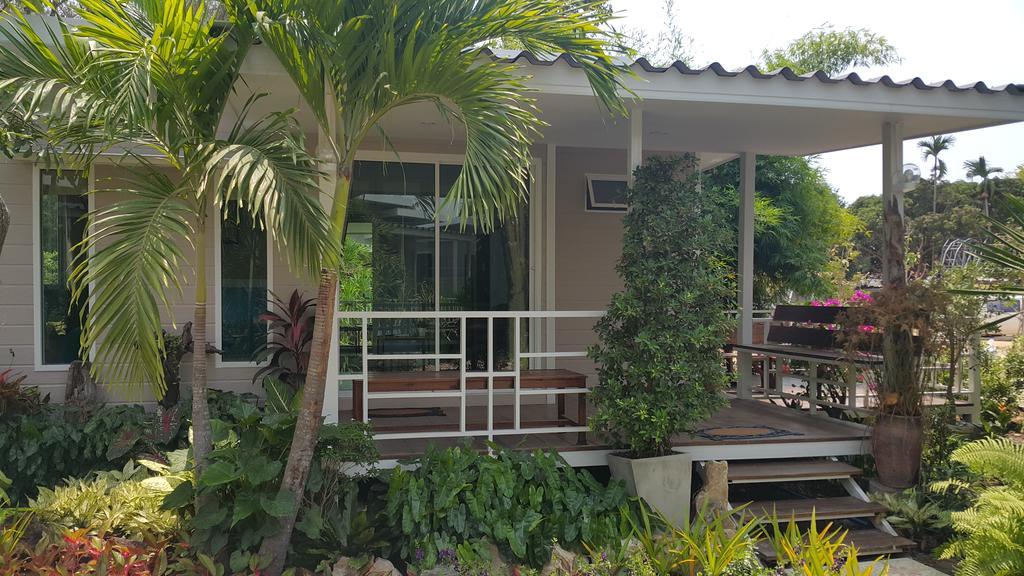 Rayonghouse Ban Nong Sai Yong