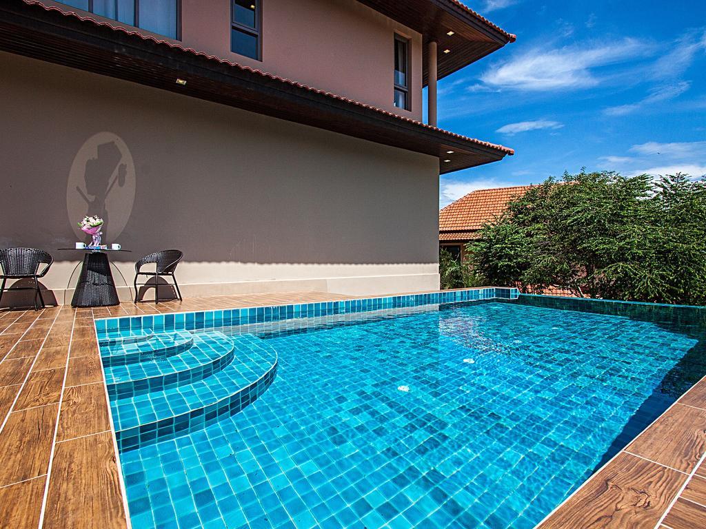 Ban Talay Khaw O12 - 4 Bedrooms *