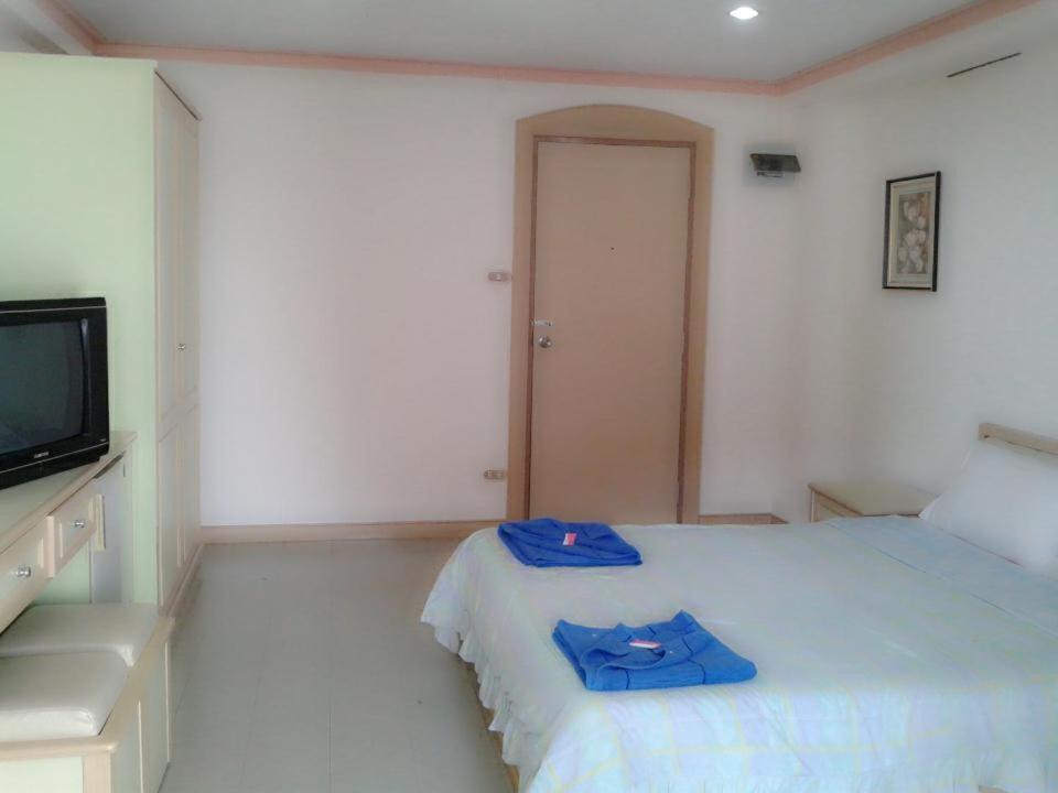 M In Korat Service Inn 2*