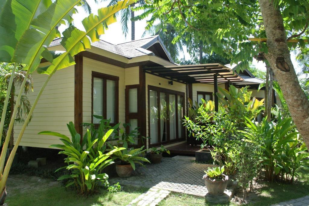 B52 Ko Pha Ngan