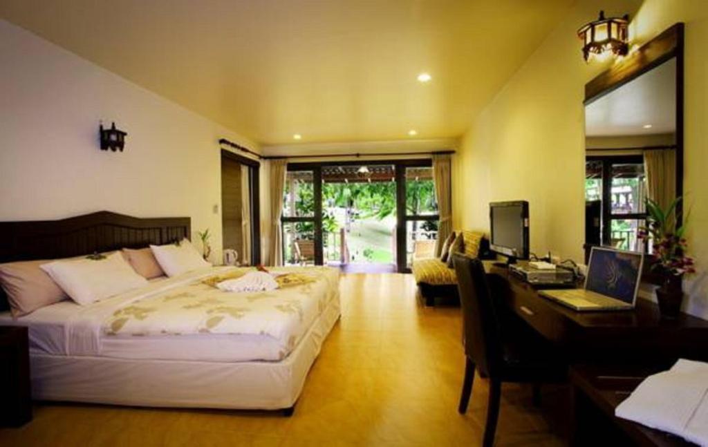 Banraya And 3* Koh Racha Yai