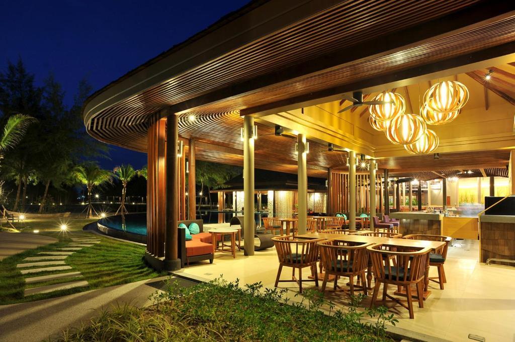 Resort Apsara Beachfront & - Sha Extra Khao Lak