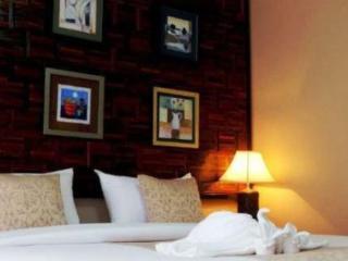 Ladawan Boutique Bang Saphan
