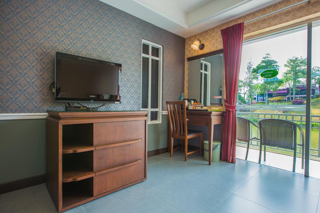 Resort Brookside Valley
