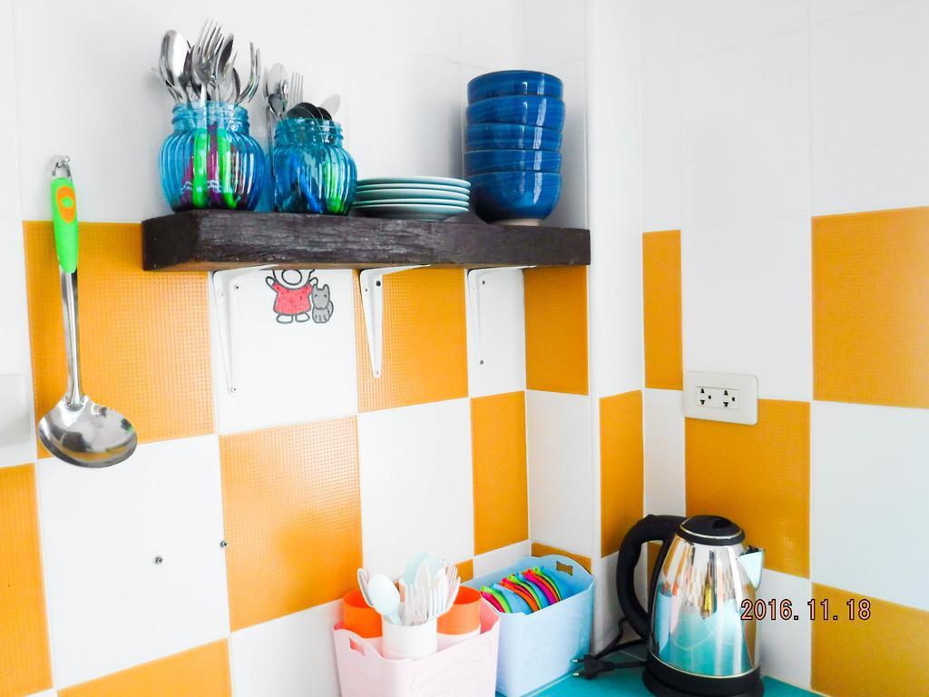 บ้านพักสัตหีบ Jk Marine House Guest house