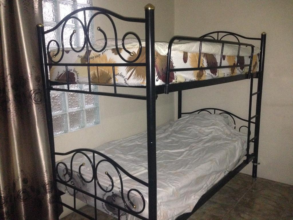 Artem's Guest house Jomtien Beach