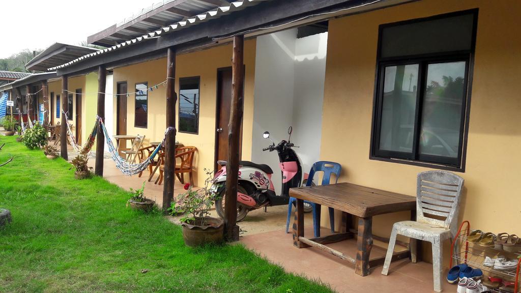 Sakai Koh Lanta