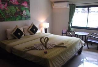 Hotel Baan Kluaymai 2*