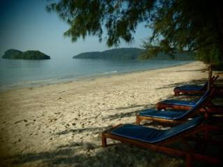 Longbeach Villa Hotel