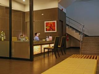 Baan Saikao Plaza & Service Inn
