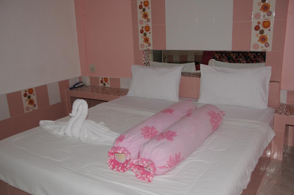 Hotel Garden Saraburi