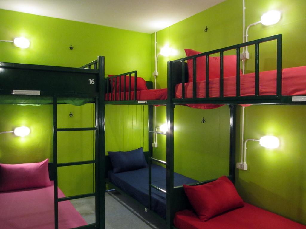 Treechart Hostel *