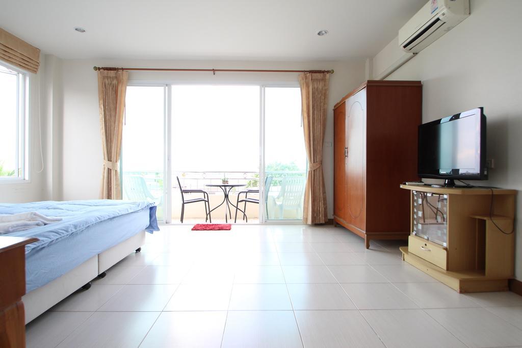 Uncle House Homestay