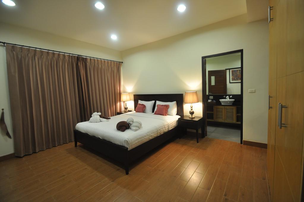 4 Bedroom Pool Hua Hin Blue Lagoon Villa